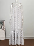 Effortless Chic: Sleeveless Halter Maxi Summer Dress